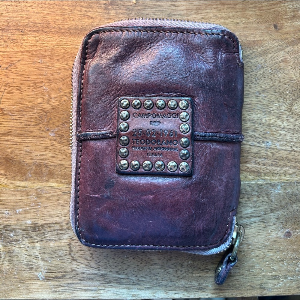 Campomaggi Purple Leather Zip Wallet